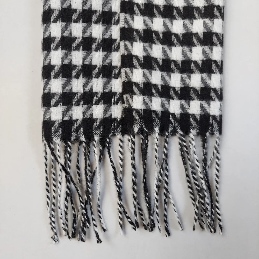 Cashmere Feel Scarf Black White Womens Unisex Neck Scarf Plaid Warm Soft